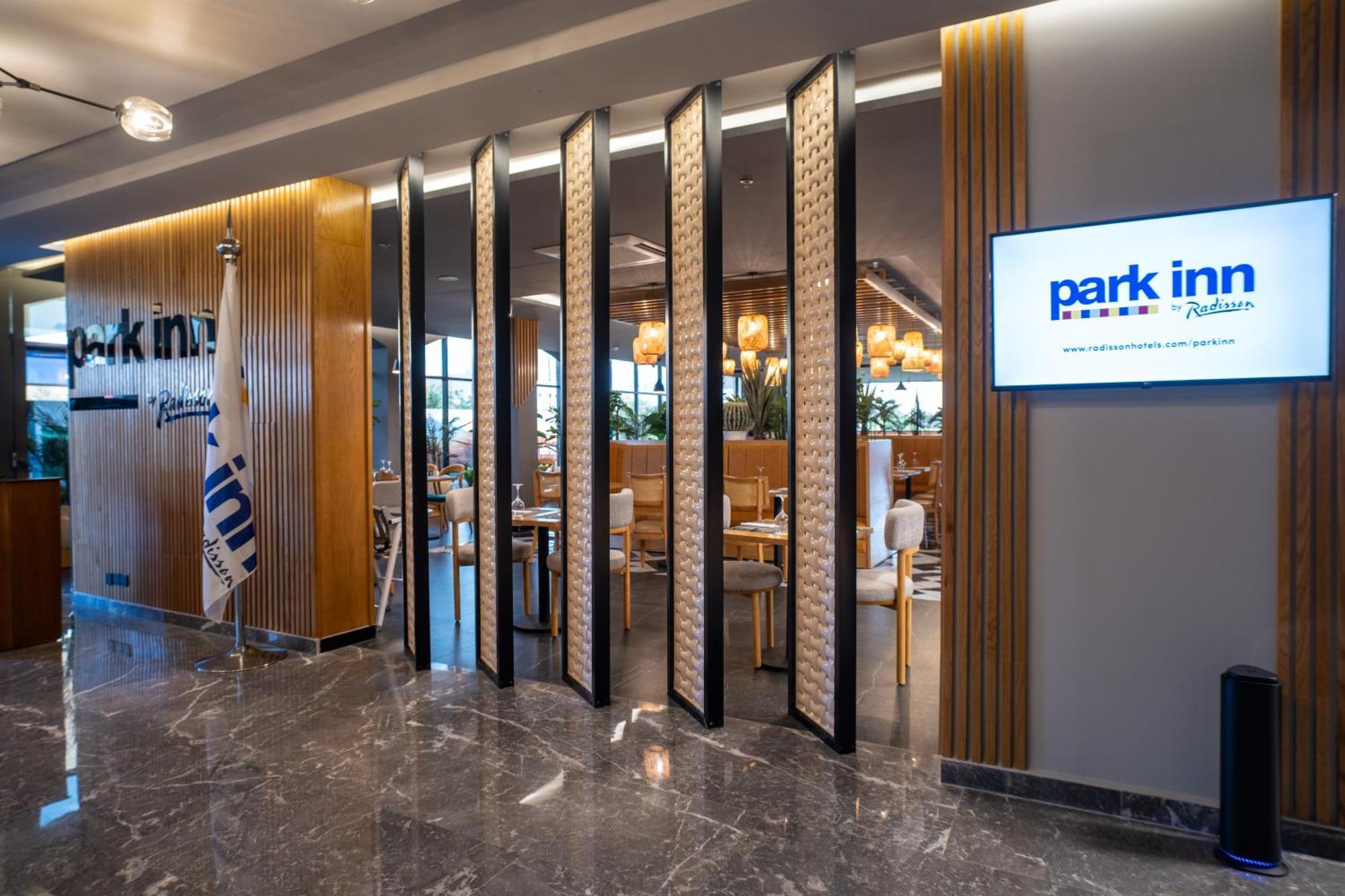 Park Inn By Radisson Najran Exterior photo
