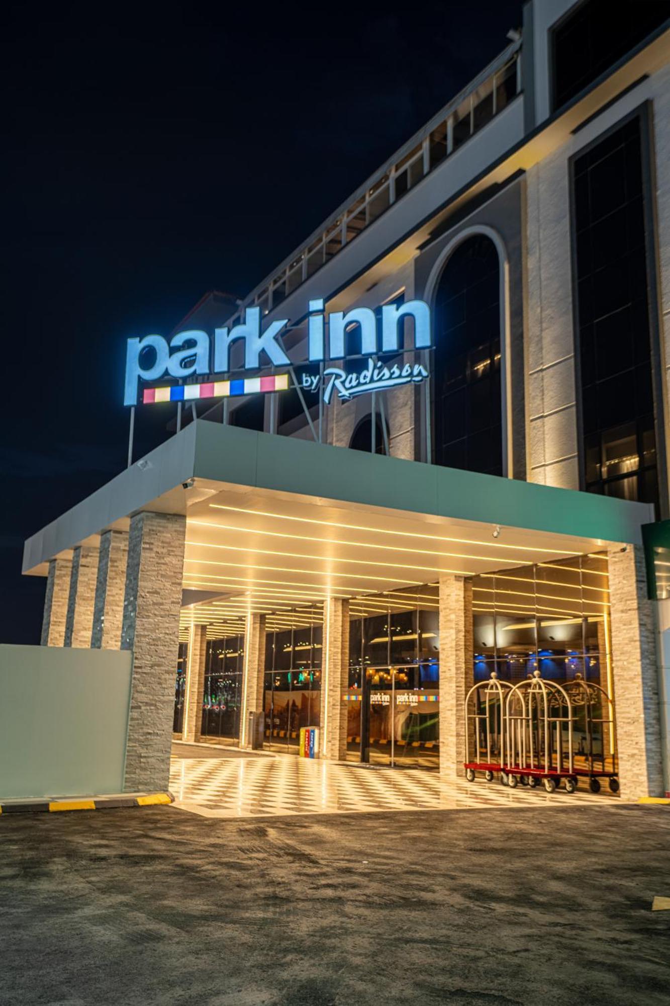 Park Inn By Radisson Najran Exterior photo
